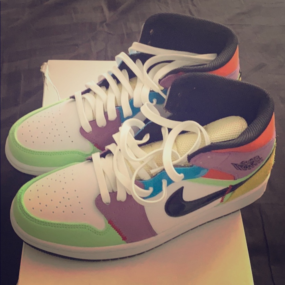 Nike sneakers New retro 1’s